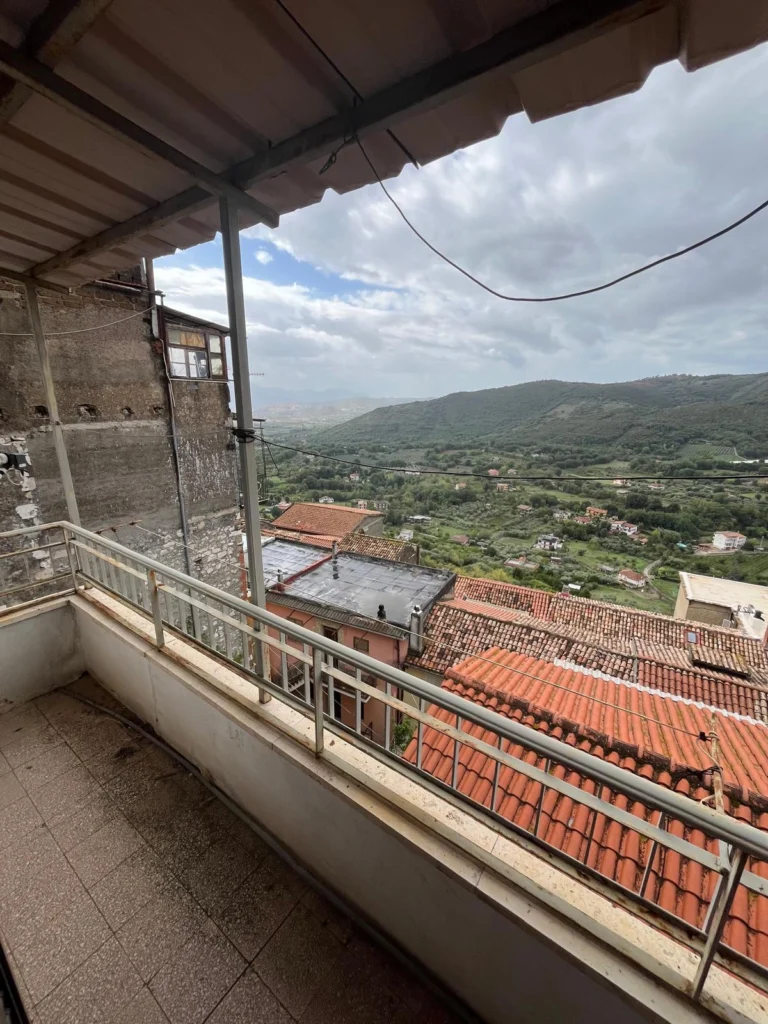 Edificio Roccagorga Ciotti G.